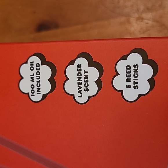 Hello Kitty reed diffuser - Picture 3 of 7